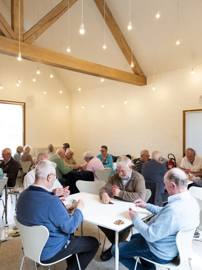 Kaartspelnamiddag van een ouderenvereniging